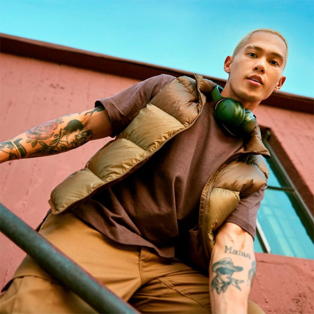 Bose QuietComfort Bluetooth Headphones, Wireless Headphones with Active Over Ear Noise Cancelling and Mic, Deep Bass, Up to 24 Hours of Playtime, Cypress Green - Limited Edition